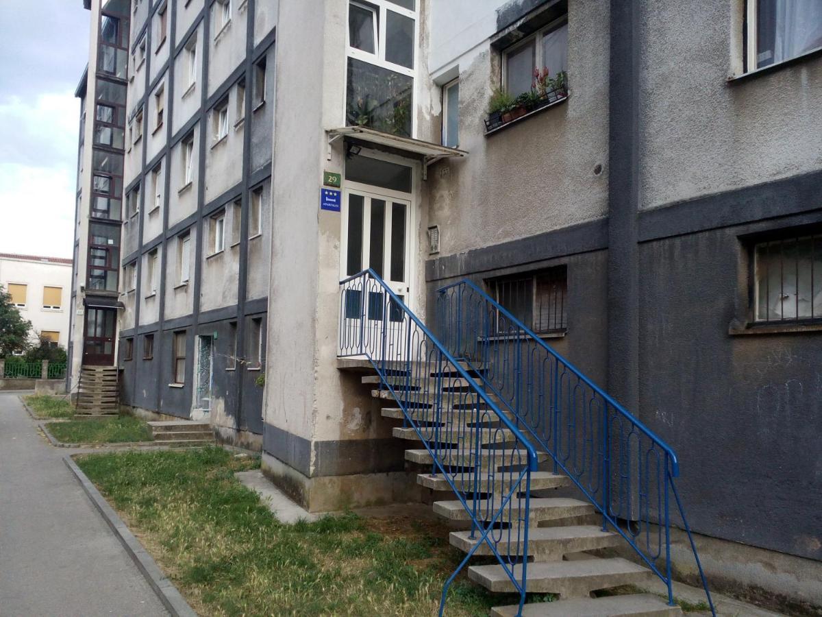 Appartement Apartman Ljiljana - Centar *